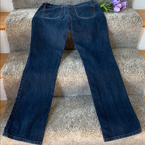 Ann Taylor Modern Fit Boot Cut Jeans - Picture 6 of 6